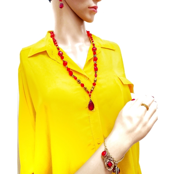 247NEB123. Handmade 3-pc. Red Vintage Necklace Set - Picture 2 of 7